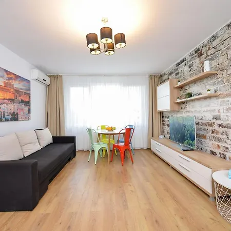 - Two Bedrooms - 6 Guests - Cismigiu Gardens 公寓