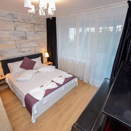 - Two Bedrooms - 6 Guests - Cismigiu Gardens *