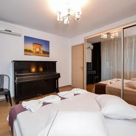 - Two Bedrooms - 6 Guests - Cismigiu Gardens 布加勒斯特