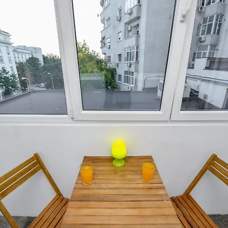 - Two Bedrooms - 6 Guests - Cismigiu Gardens *