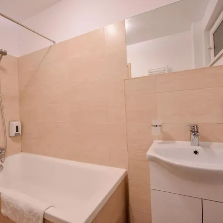 公寓 - Two Bedrooms - 6 Guests - Cismigiu Gardens